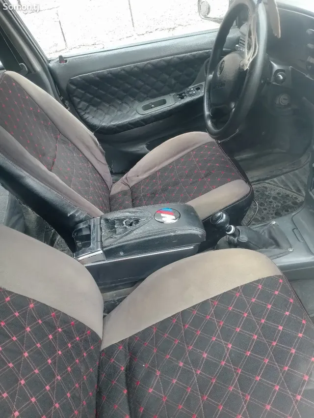 Daewoo Nexia 1995 · 0.6 MT