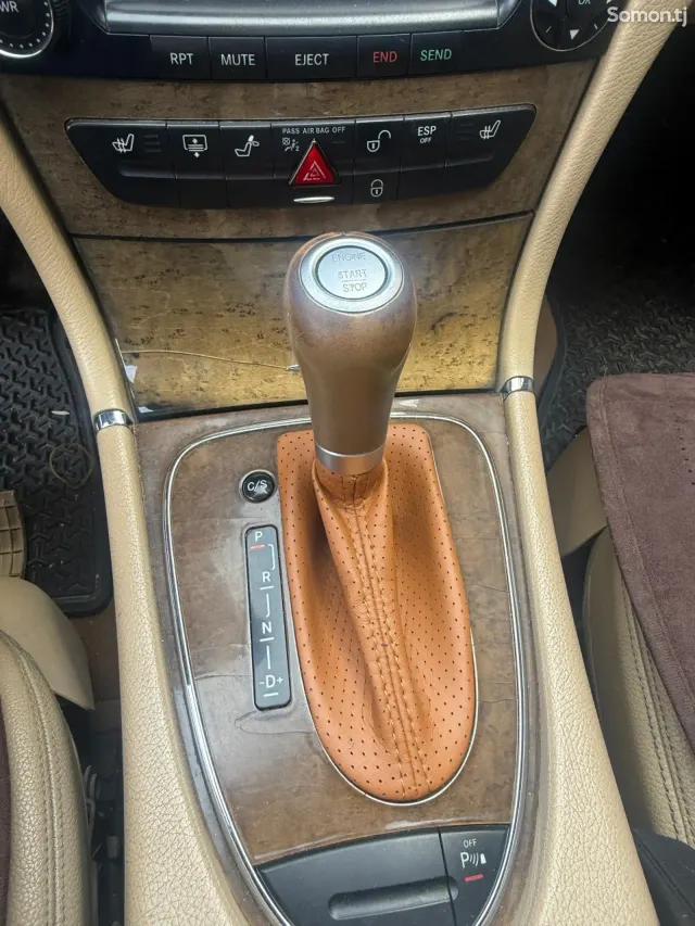 Mercedes-Benz E class 2009 · 3.5 AT