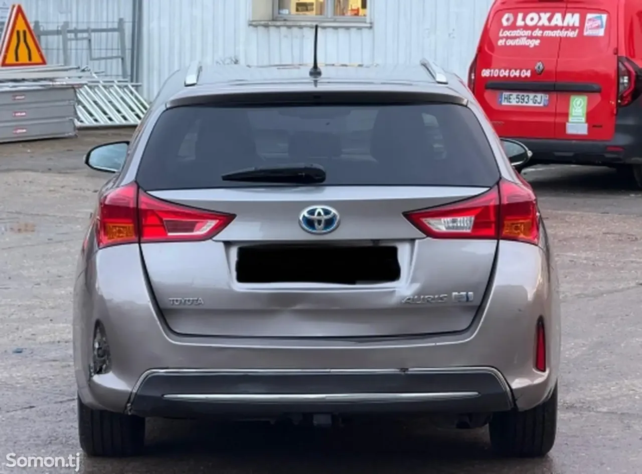 Toyota Auris 2014 · 1.8 AT