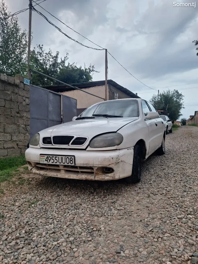 Daewoo Nexia 1997 · 1.6 MT