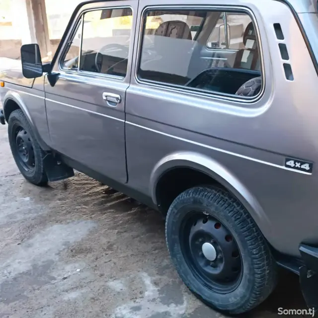 Lada (ВАЗ) Нива 1987 · MT