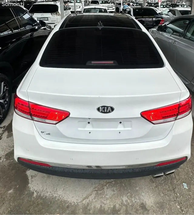 Kia K4 2014 · 2.0 AT