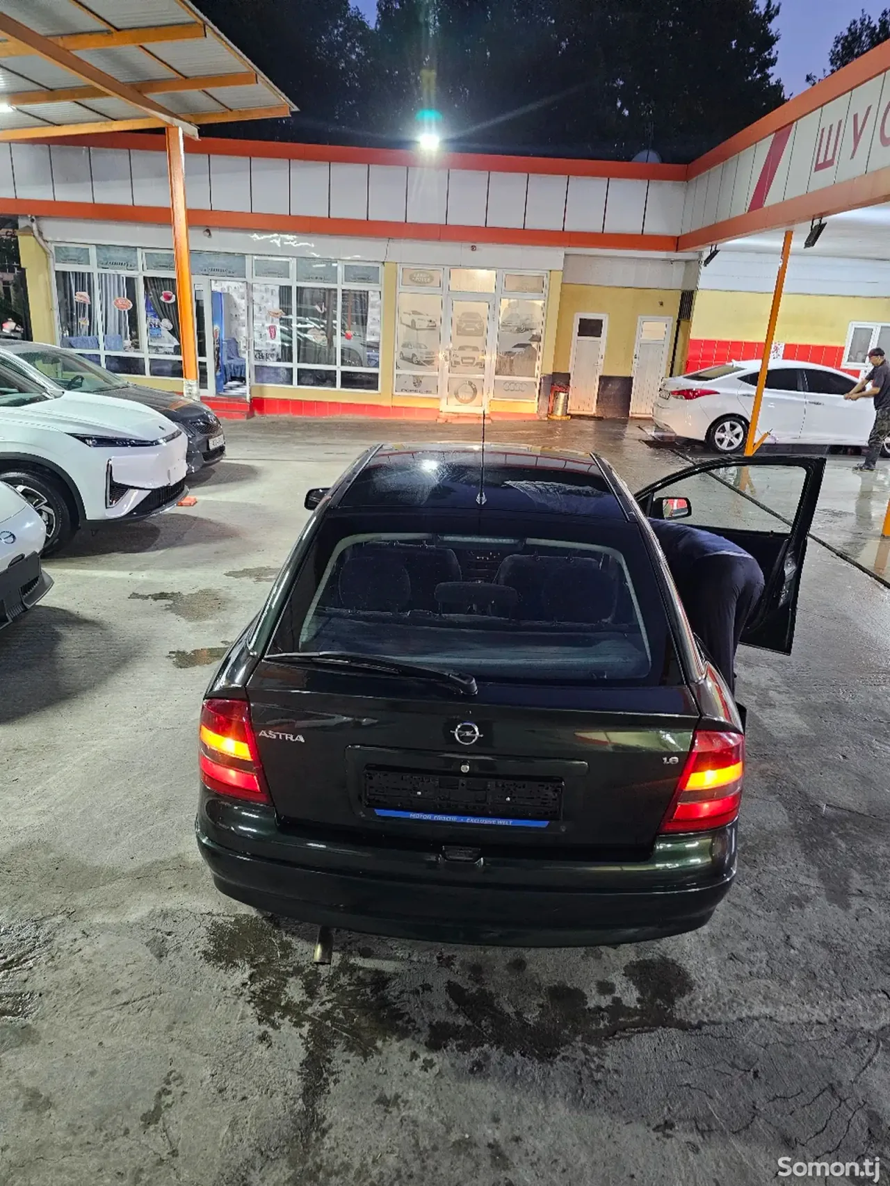 Opel Astra G 2000 · 1.6 MT