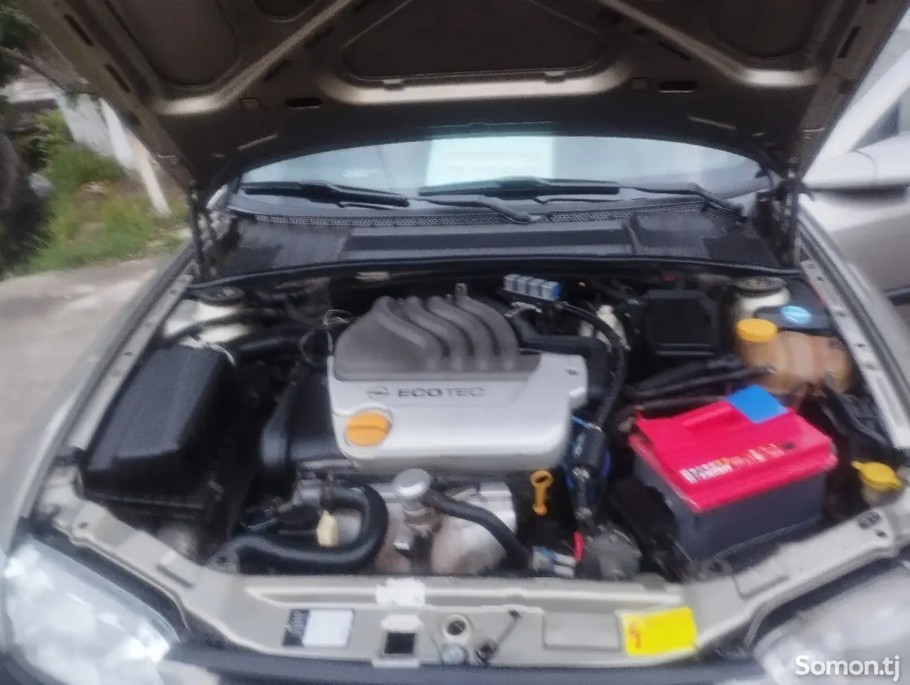 Opel Vectra B 1996 · 1.6 MT