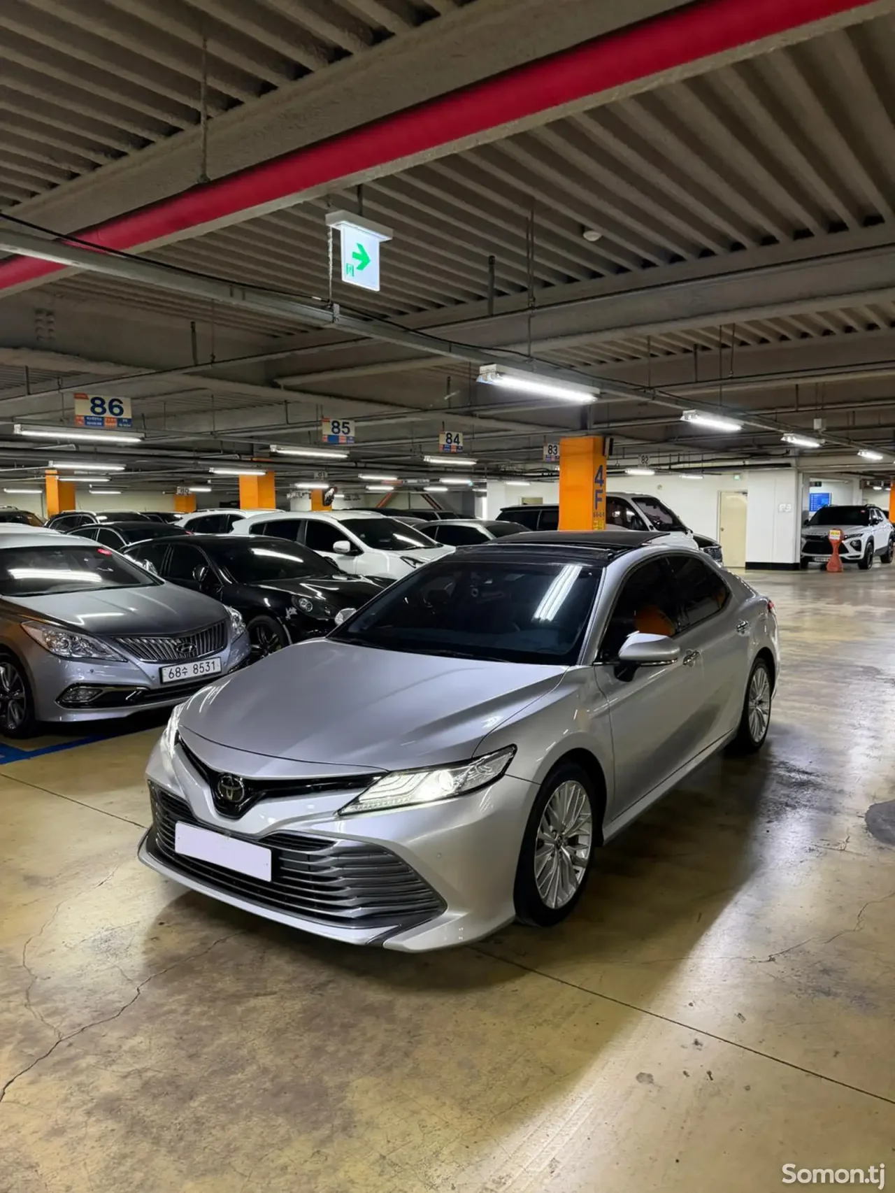 Toyota Camry 2019 · 2.5 AT