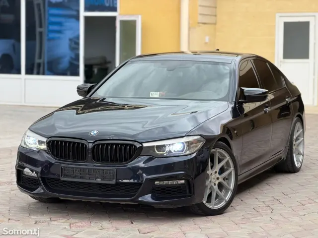 BMW M5 2017 · 2.0 AT