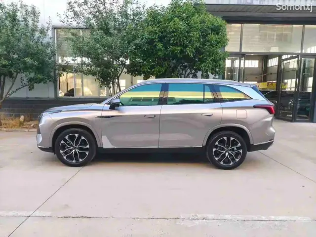 Roewe Roewe RX9 2023 · 2.0 AT