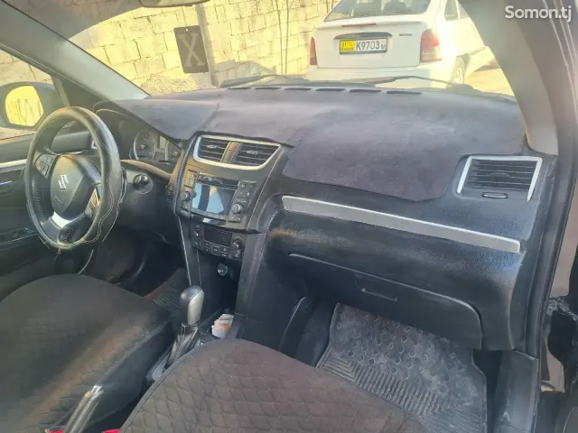 Suzuki Swift 2014 · 1.2 AT