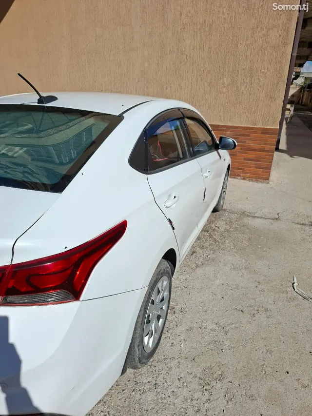 Hyundai Solaris 2019 · 1.6 AT