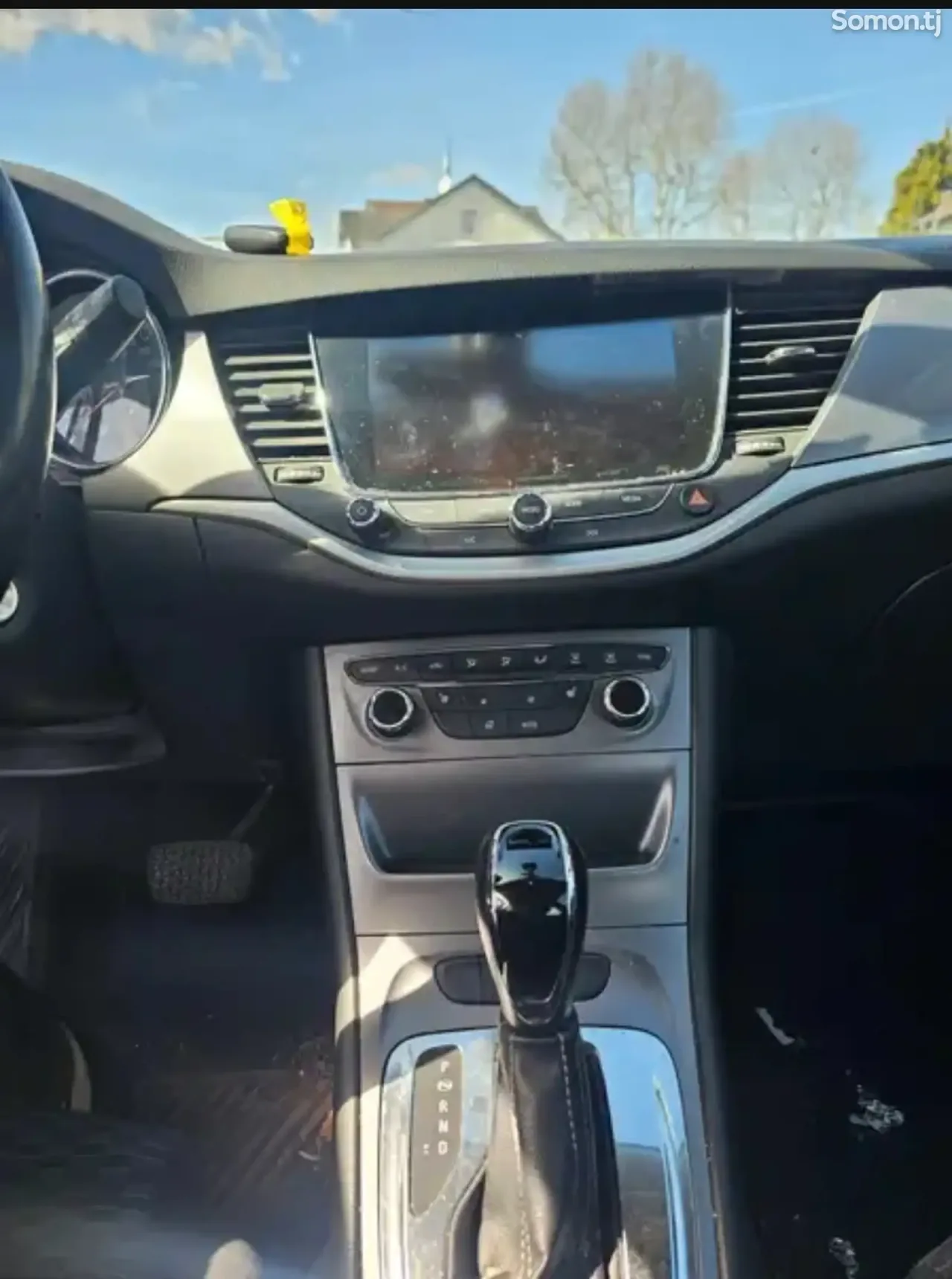 Opel Astra K 2017 · 1.6 AT