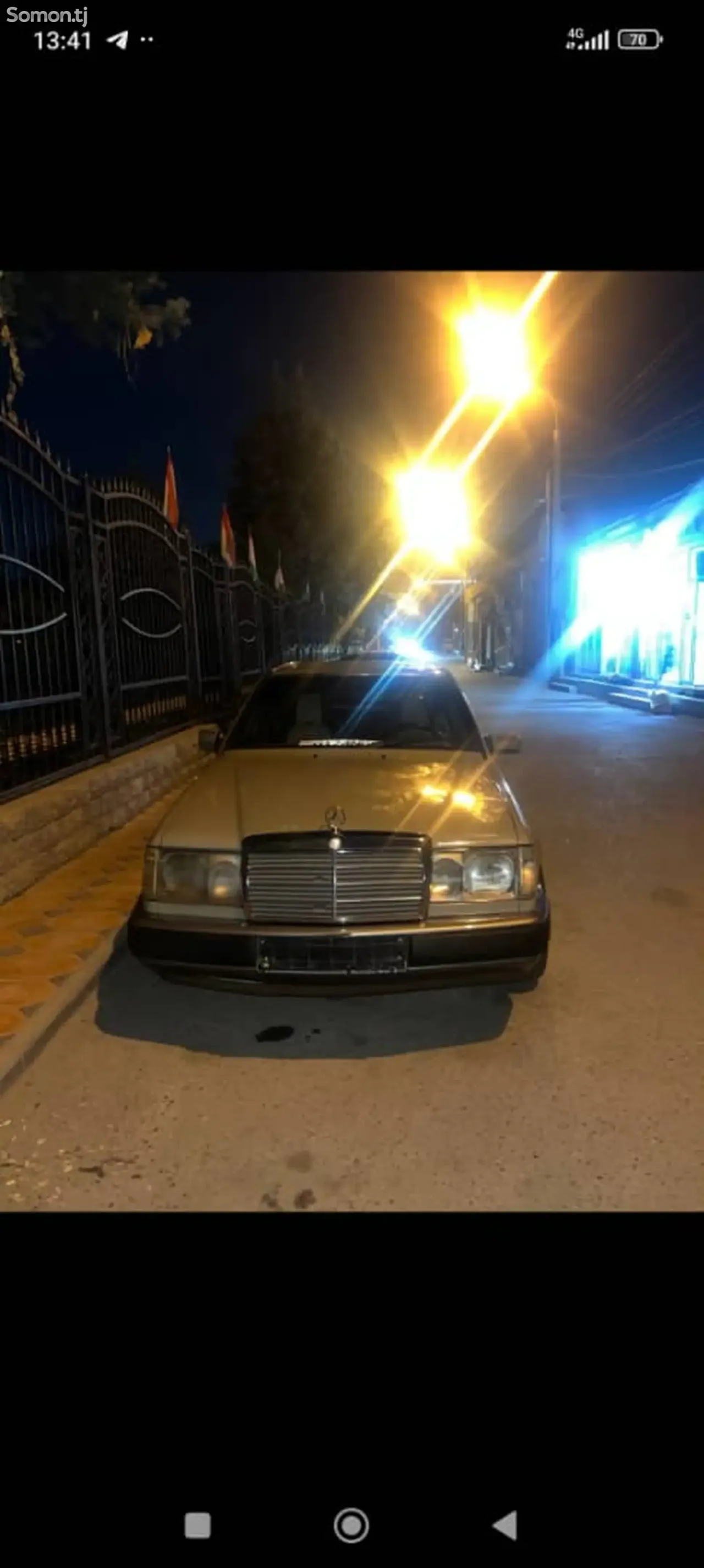 Mercedes-Benz W124 1993 · 2.5 AT