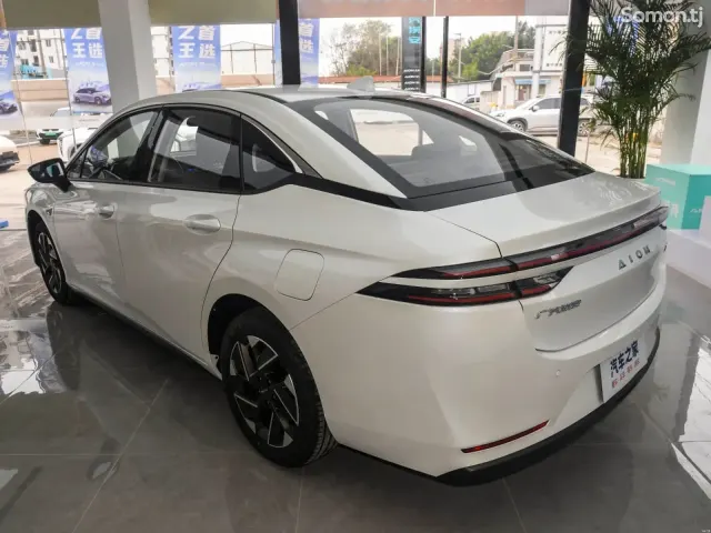 GAC Aion S Plus 2025 · AT