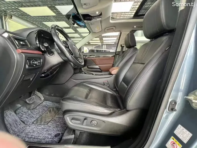 GAC Trumpchi GS8 2018 · 2.0 AT