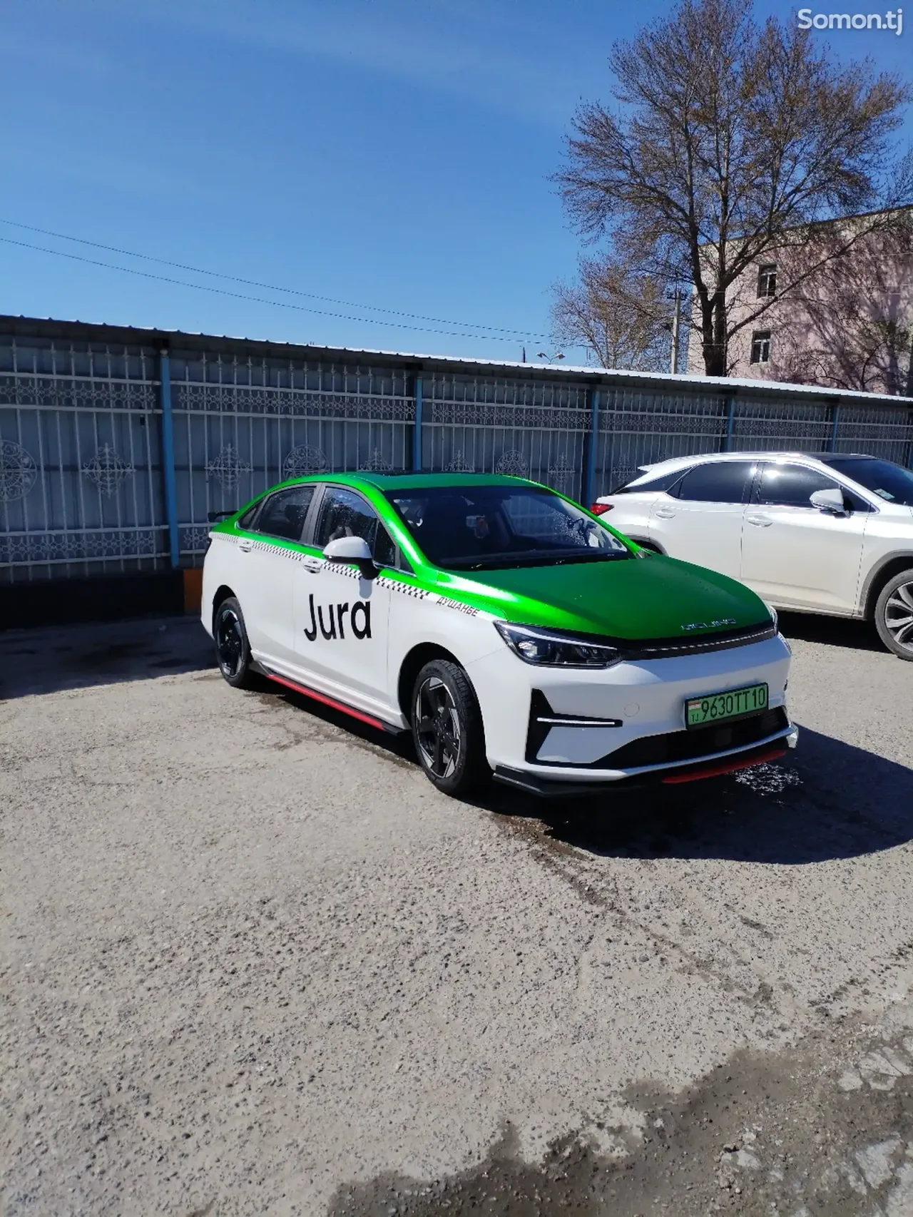 Beijing U5 2025 · AT
