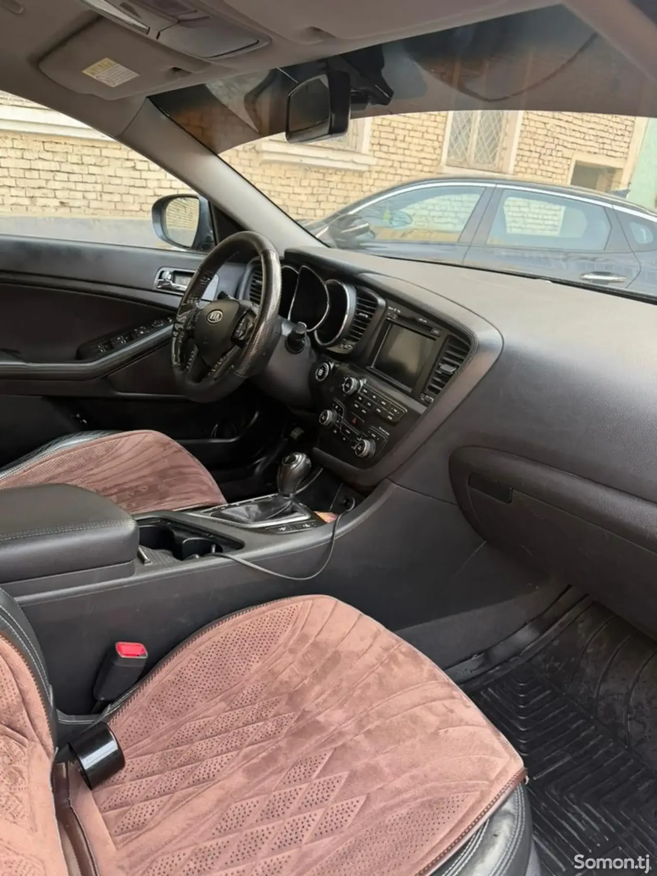 Kia K5 2010 · 2.0 AT