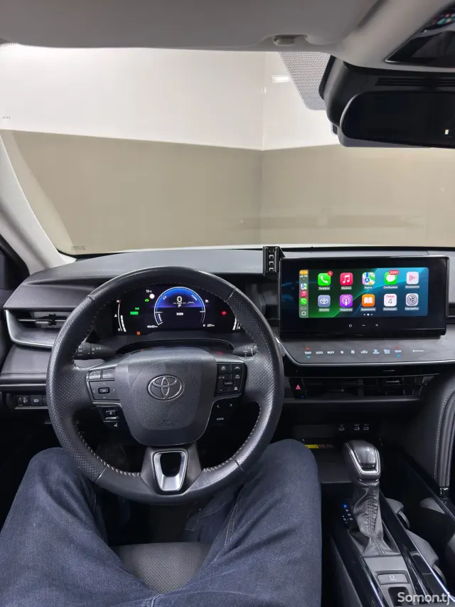Toyota Camry 2024 · 2.0 AT