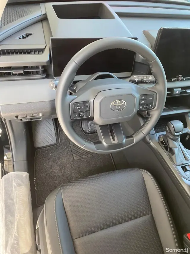 Toyota RAV 4 2026 · 2.5 AT