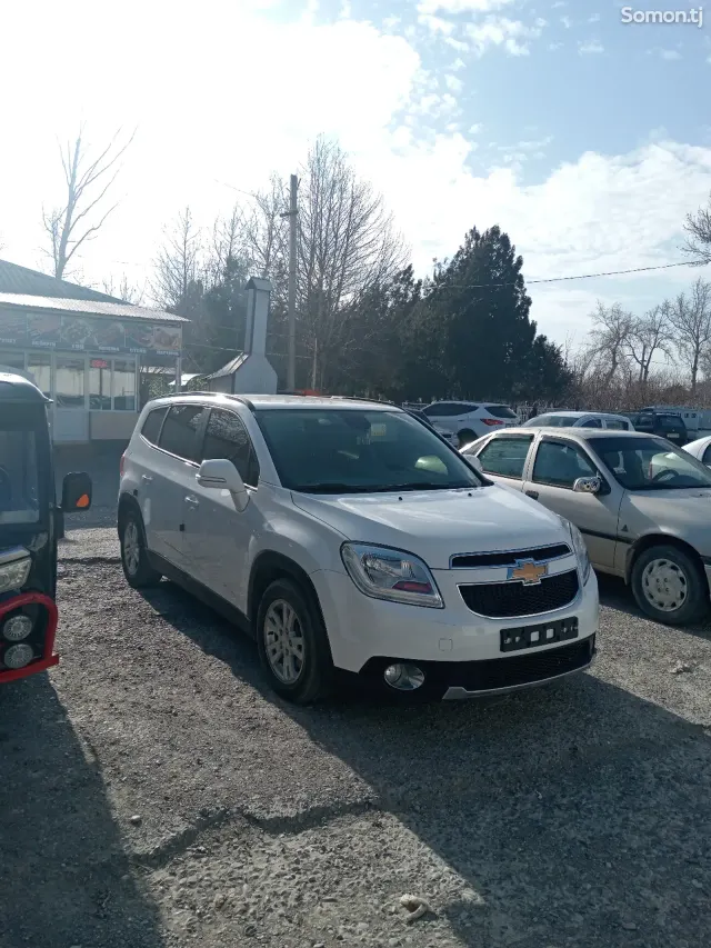 Chevrolet Orlando 2015 · 2.0 AT