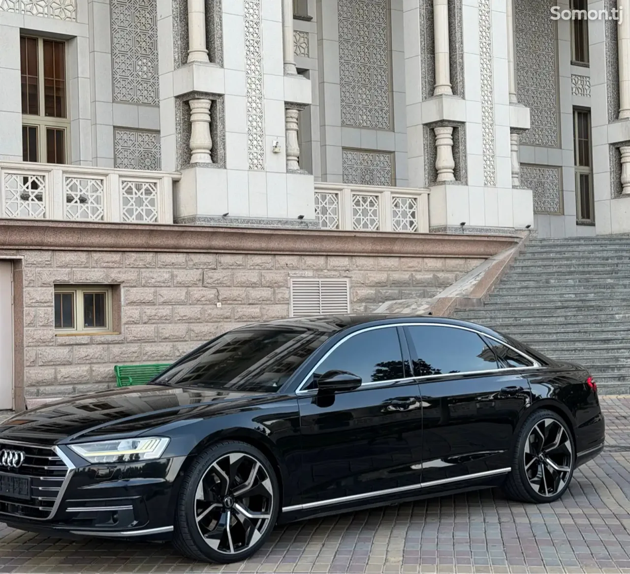 Audi A8 2019 · 3.5 AT
