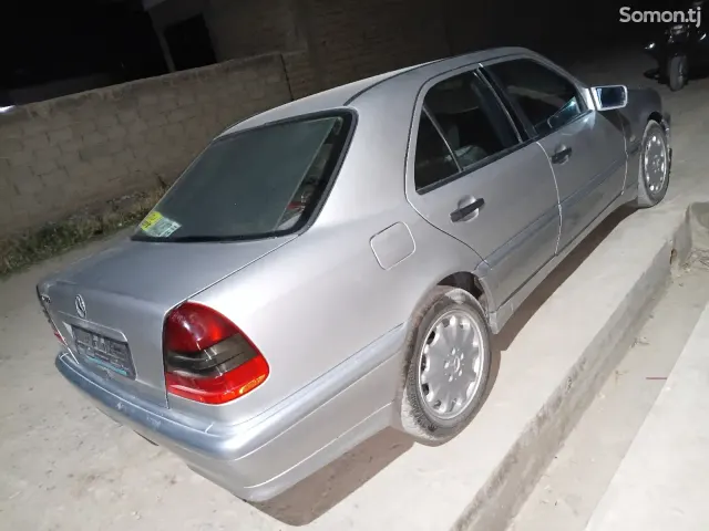 Mercedes-Benz C class 1998 · 1.8 MT