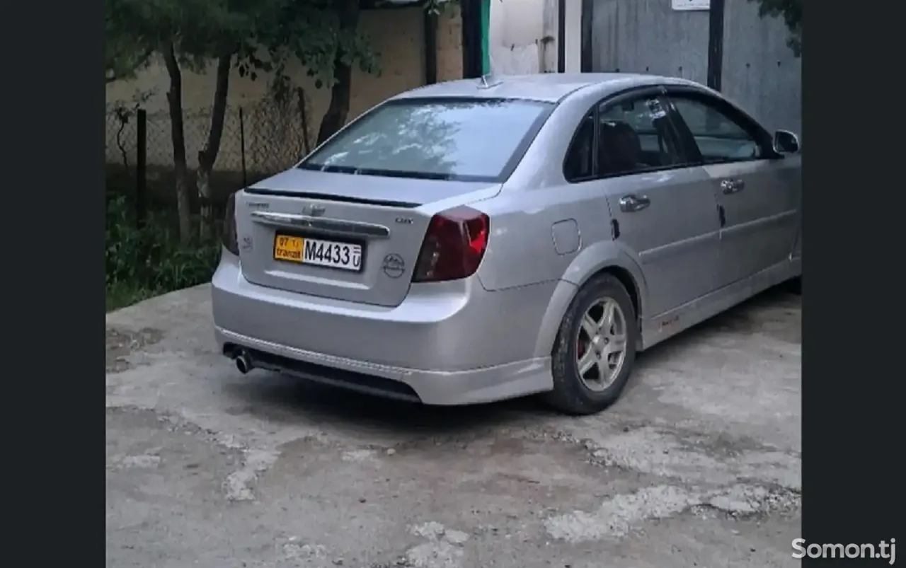 Chevrolet Lacetti 2006 · 1.6 MT