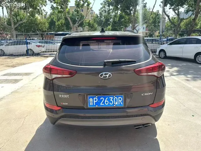 Hyundai Tucson 2017 · 1.6 AT