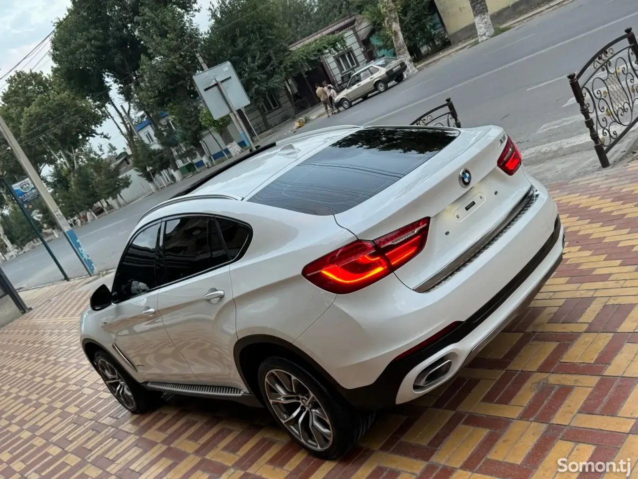 BMW X6 2018 · 3.0 AT