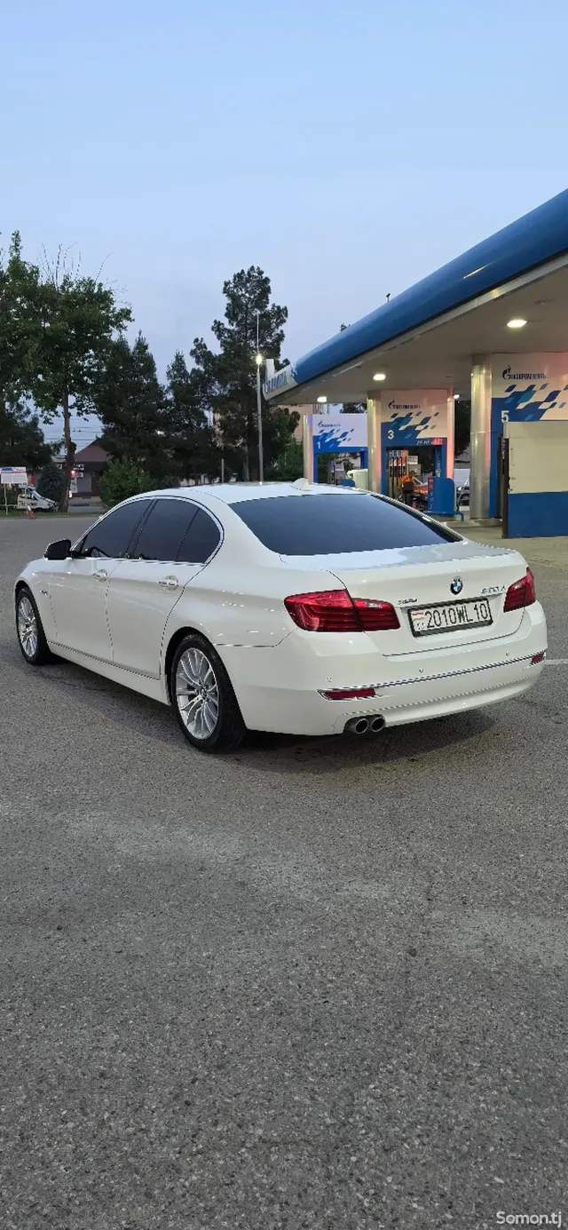 BMW 5 series 2015 · 2.0 AT