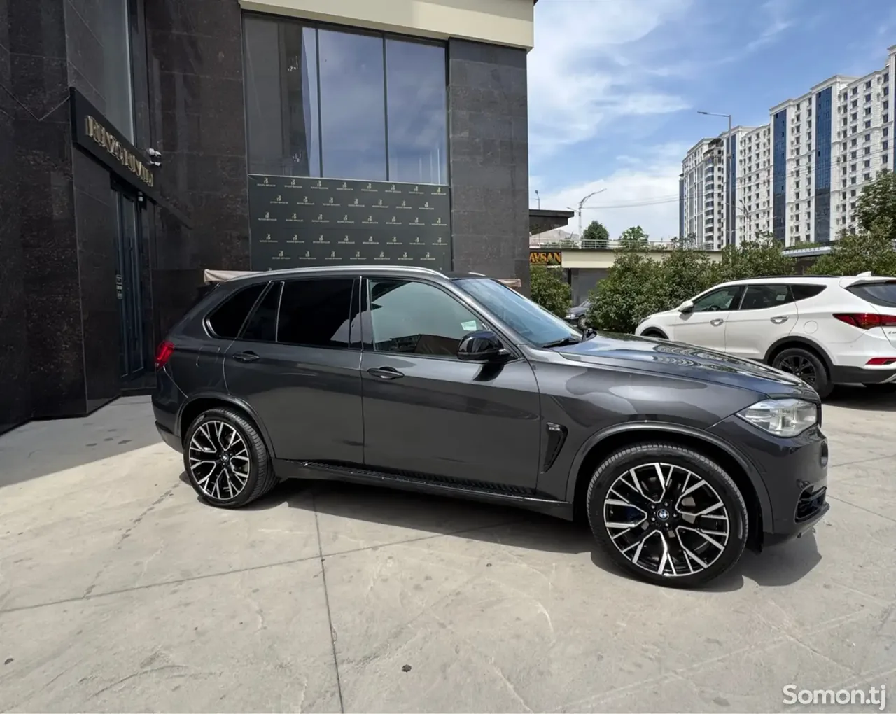 BMW X5 2015 · 3.0 AT