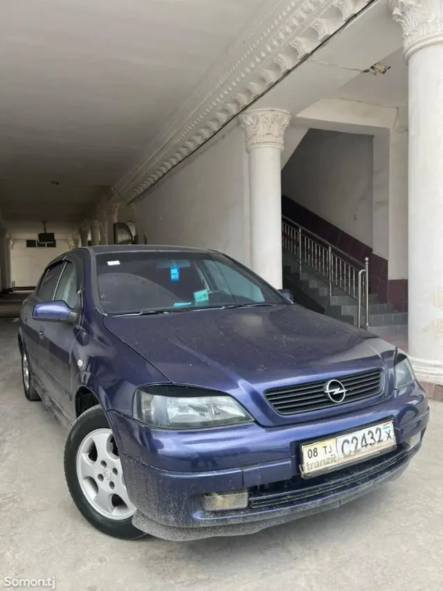 Opel Astra G 2000 · 1.6 MT