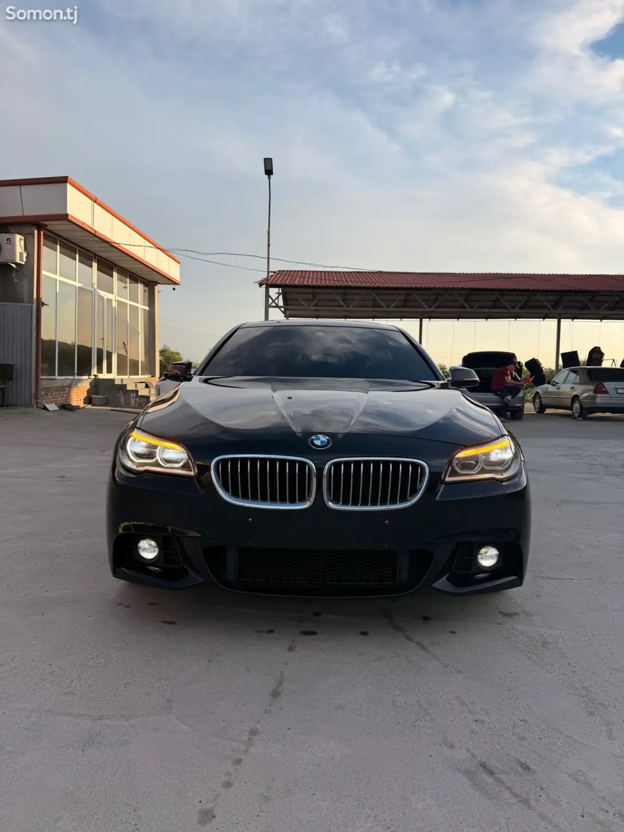 BMW 5 series 2014 · 3.0 AT