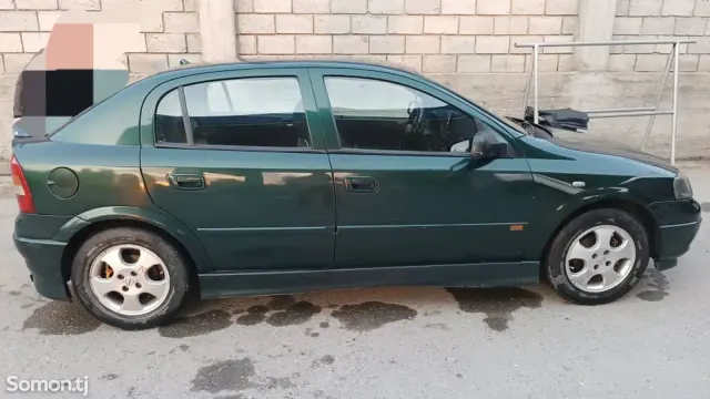 Opel Astra G 2000 · 1.6 AT