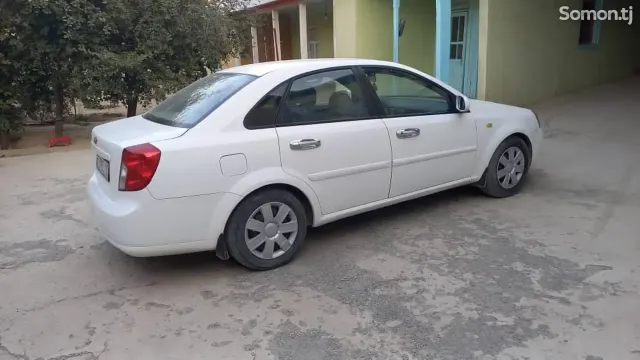Chevrolet Lacetti 2002 · 1.8 MT