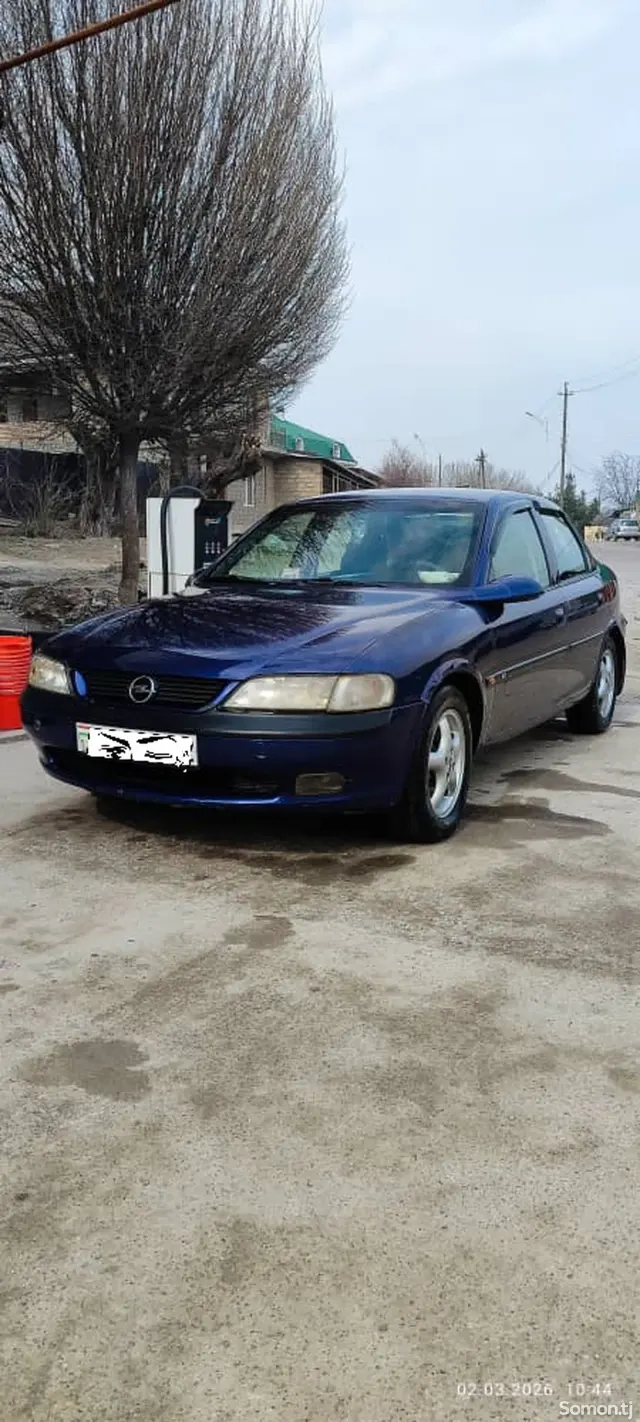 Opel Vectra B 1997 · 1.6 MT