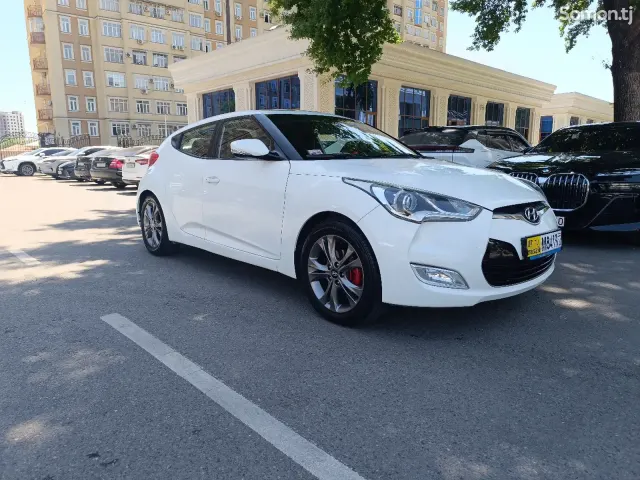 Hyundai Veloster 2013 · 1.6 AT