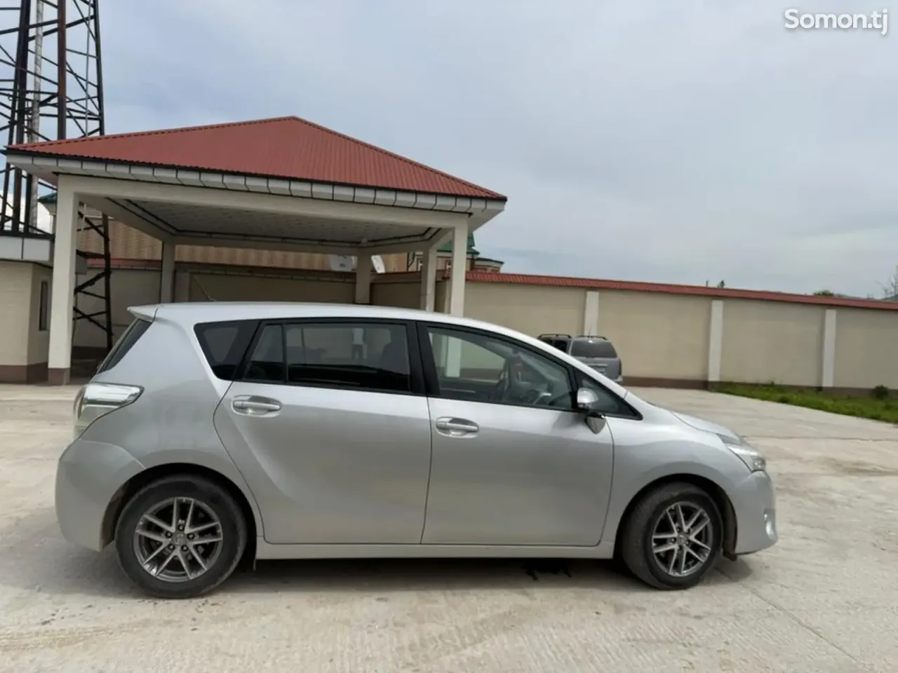 Toyota Verso 2015 · 1.6 MT