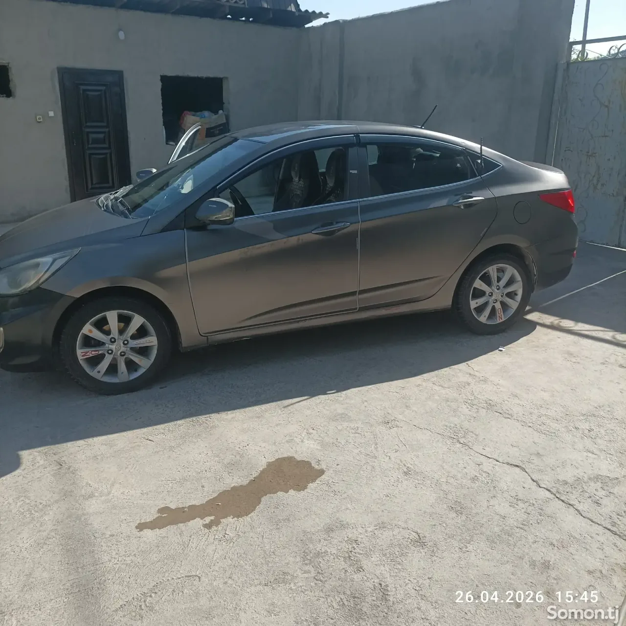 Hyundai Accent 2014 · 1.6 AT
