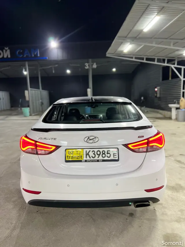 Hyundai Avante 2014 · 1.6 AT