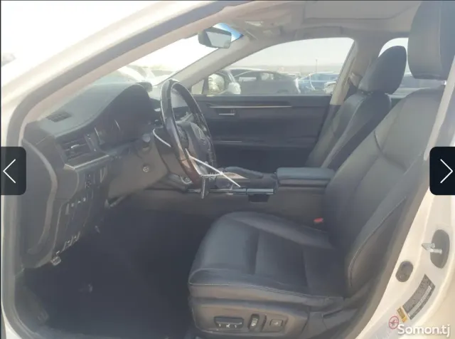 Lexus ES series 2016 · 2.5 AT