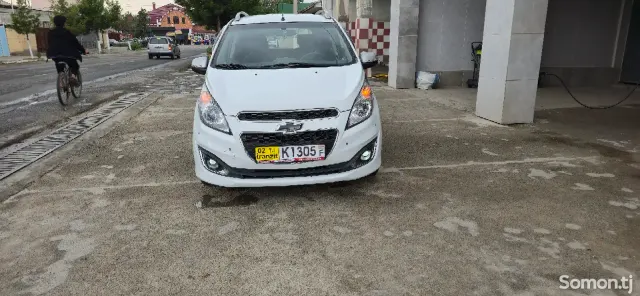 Chevrolet Spark 2015 · 1.1 AT