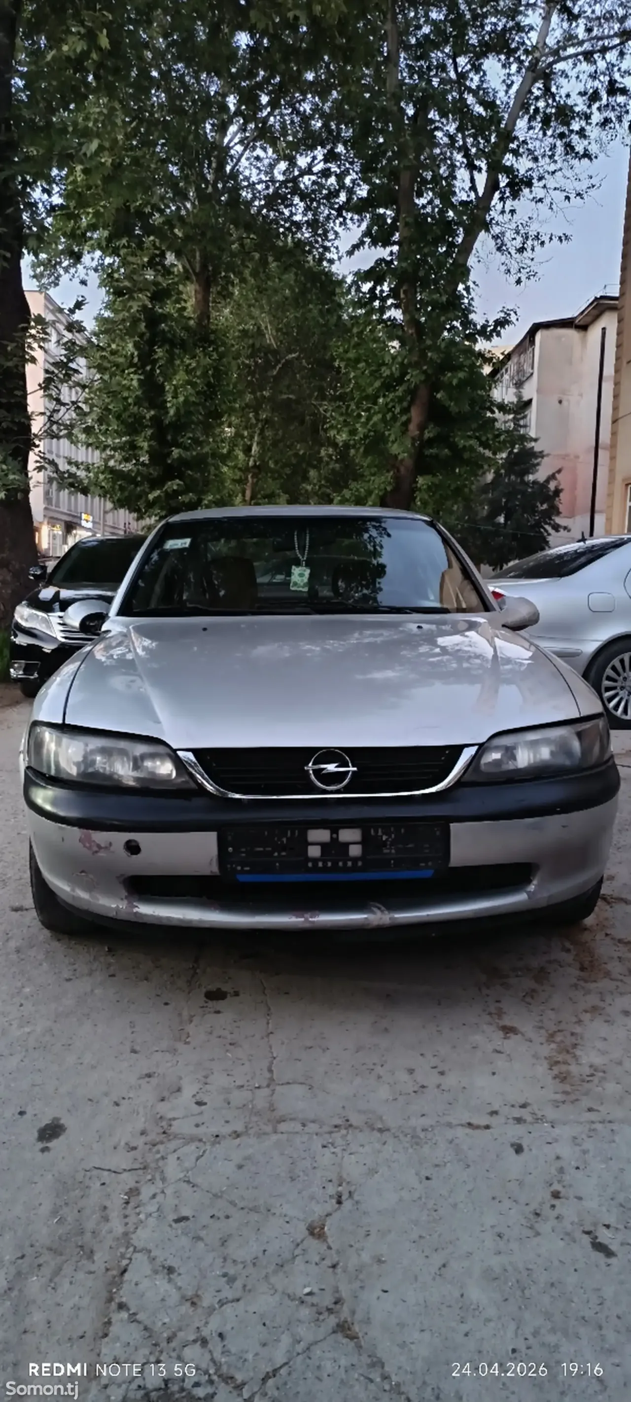 Opel Vectra B 1996 · 1.6 MT