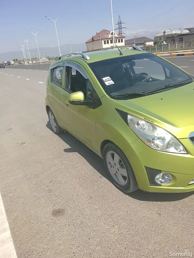 Chevrolet Spark 2011 · 1.3 AT