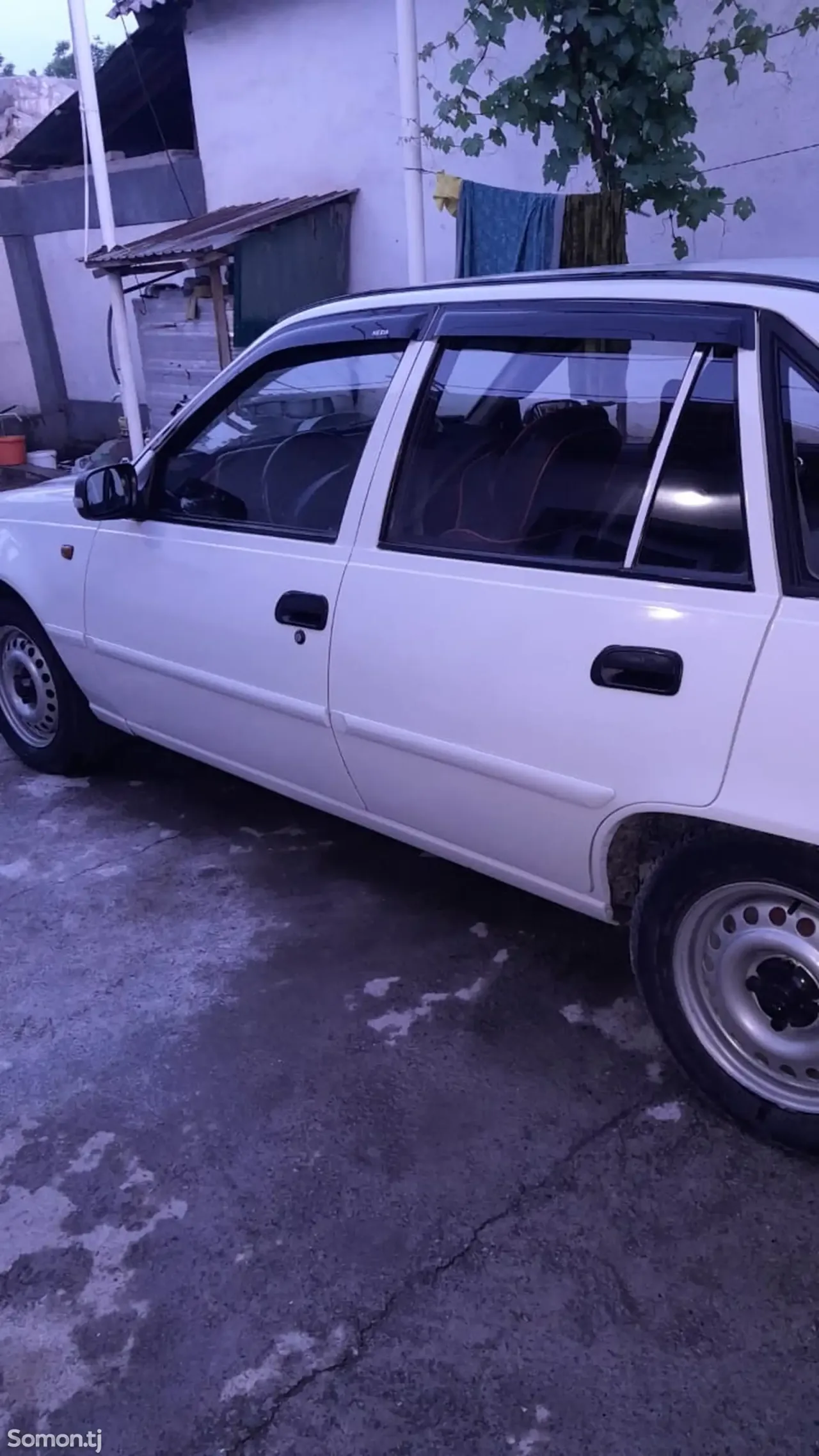 Daewoo Nexia 2002 · 1.6 MT