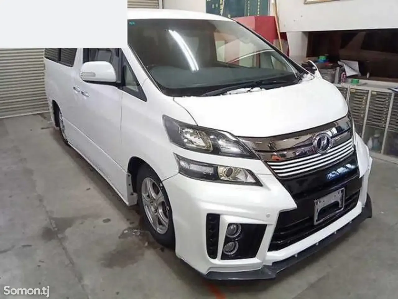 Toyota Vellfire 2014 · 2.4 AT