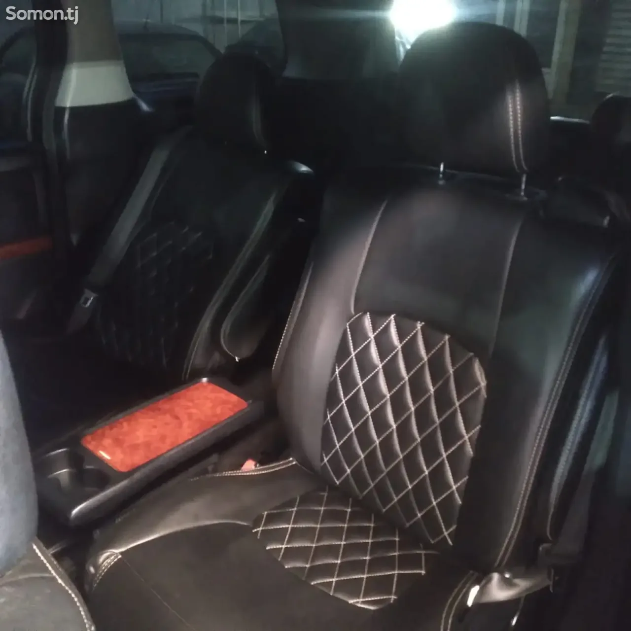 Toyota Vellfire 2010 · 2.4 AT