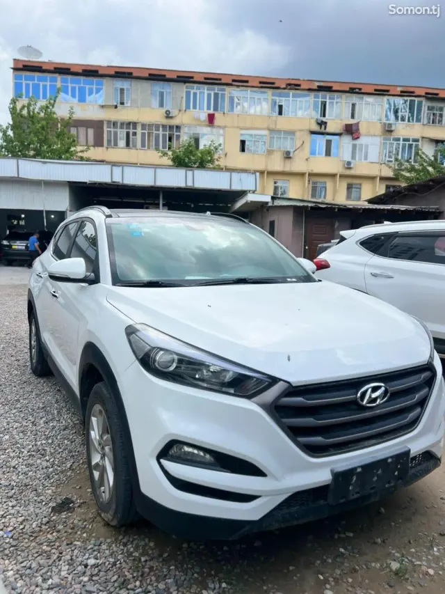 Hyundai Tucson 2015 · 2.0 AT