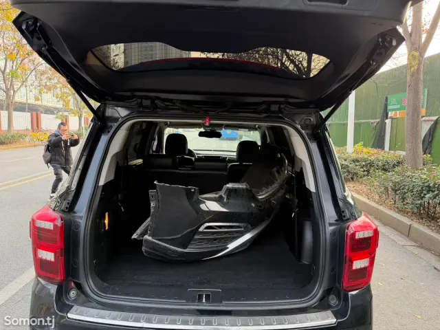 GAC Trumpchi GS8 2017 · 2.0 AT