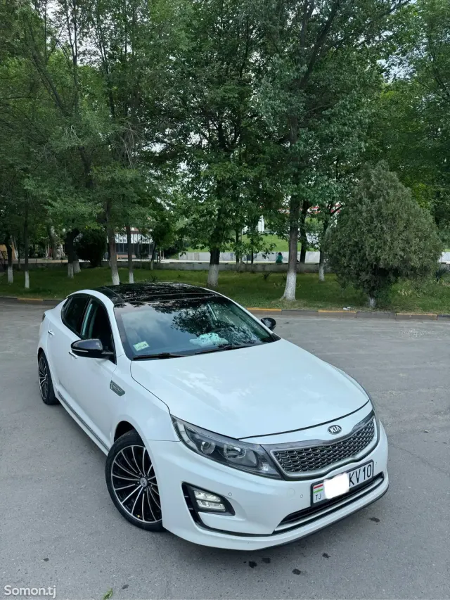 Kia K5 2015 · 2.0 AT