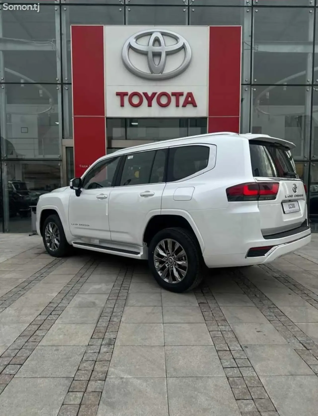 Toyota Land Cruiser 2026 · 3.5 AT