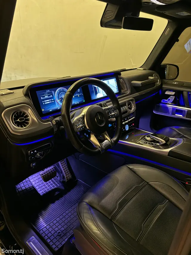 Mercedes-Benz G class 2024 · AT